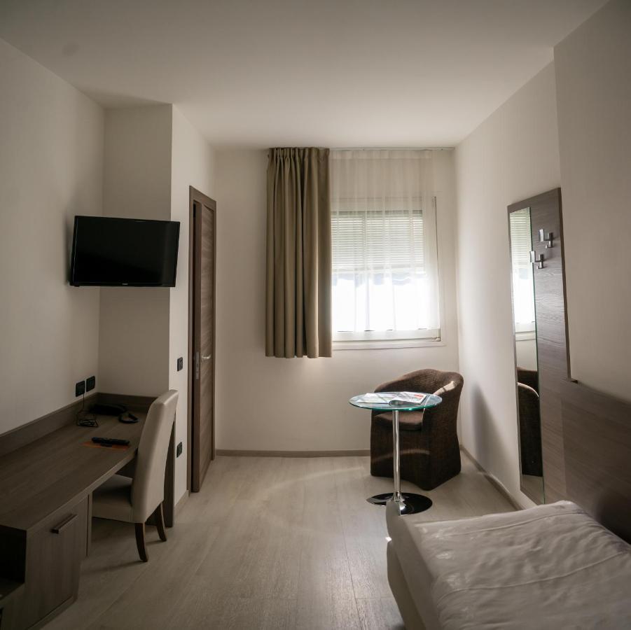 Hotel Garni Villa Fontana Trente Buitenkant foto