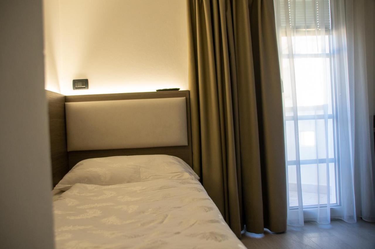 Hotel Garni Villa Fontana Trente Buitenkant foto