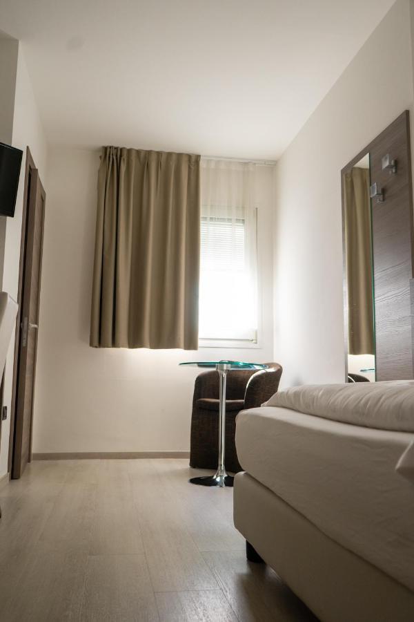 Hotel Garni Villa Fontana Trente Buitenkant foto