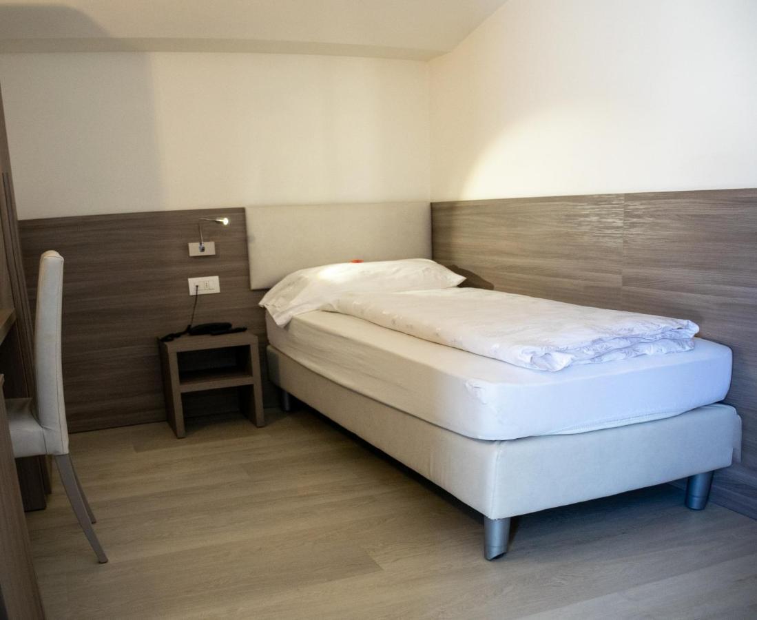 Hotel Garni Villa Fontana Trente Buitenkant foto
