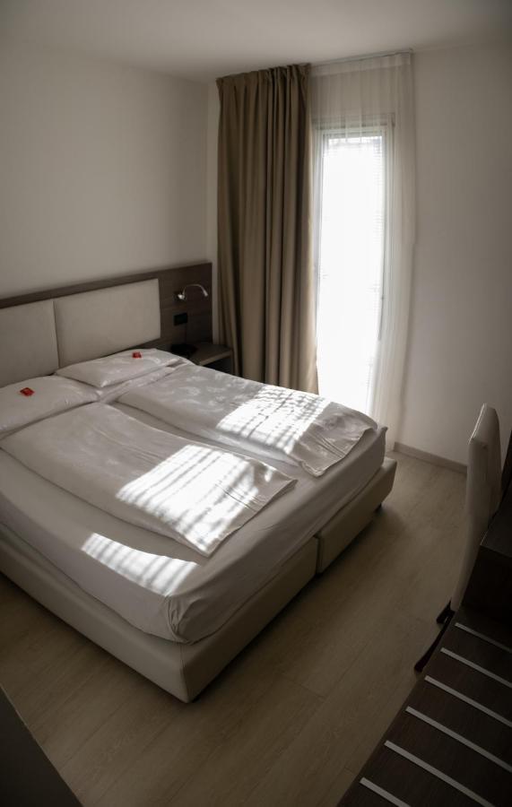 Hotel Garni Villa Fontana Trente Buitenkant foto