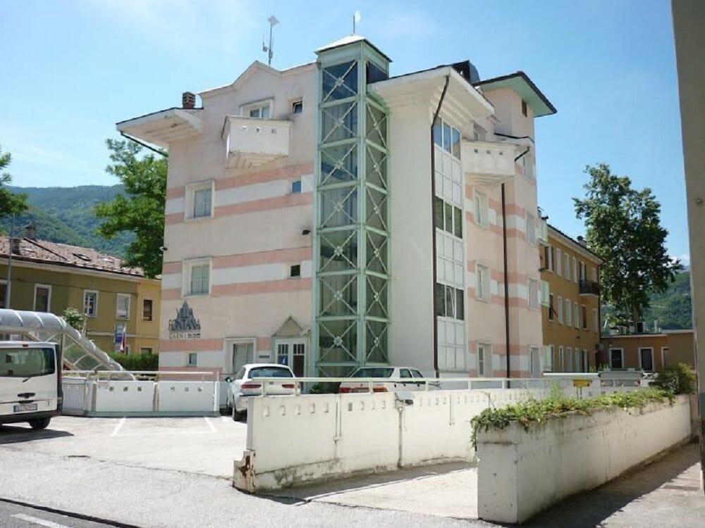 Hotel Garni Villa Fontana Trente Buitenkant foto